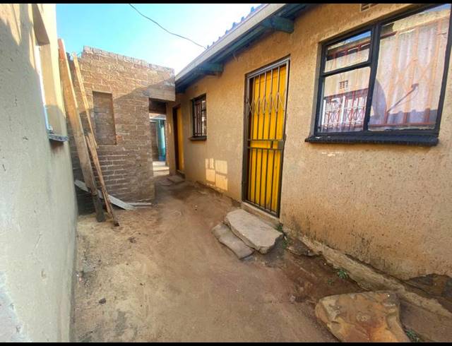 2 BEDROOM HOUSE FOR SALE IN PALM RIDGE